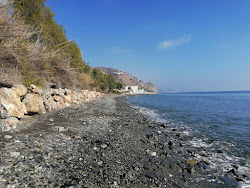 Photo de Playa Castillo de Banos protégé par des falaises