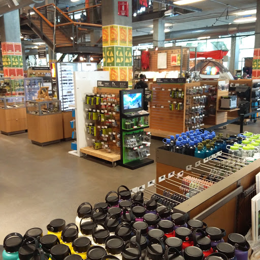 Camping Store «REI», reviews and photos, 1405 NW Johnson St, Portland, OR 97209, USA