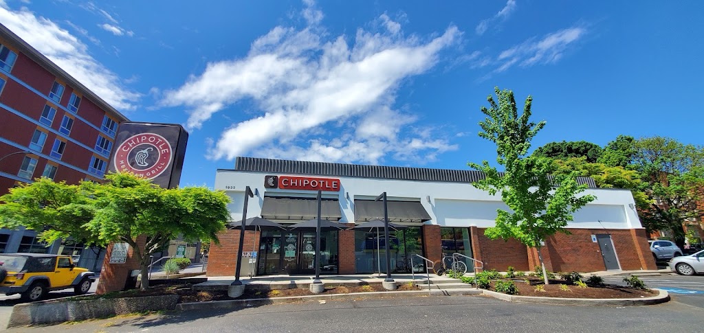 Chipotle Mexican Grill 97209