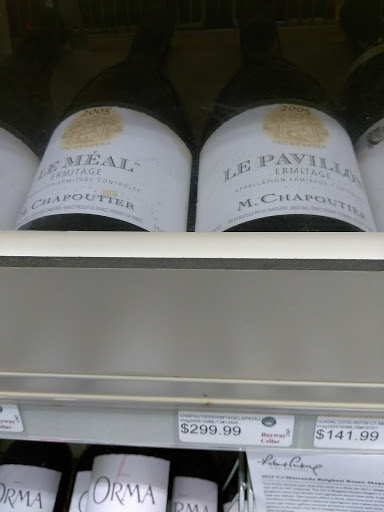 Liquor Store «Bayway World of Liquors», reviews and photos, 639 Bayway, Elizabeth, NJ 07202, USA