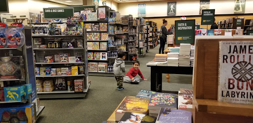 Book Store «Barnes & Noble», reviews and photos, 567 N Stephanie St, Henderson, NV 89014, USA