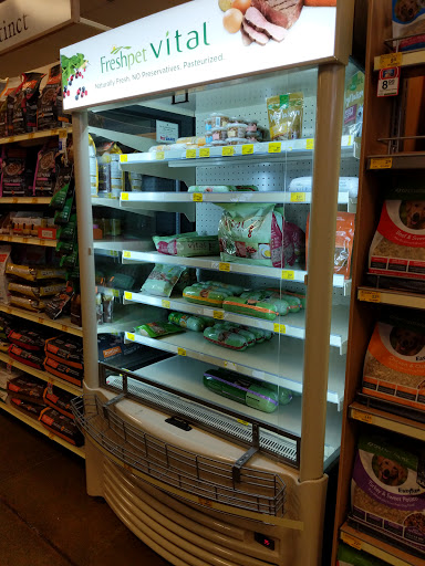 Pet Supply Store «PetSmart», reviews and photos, 3670 Von Schilling Dr, Hampton, VA 23666, USA