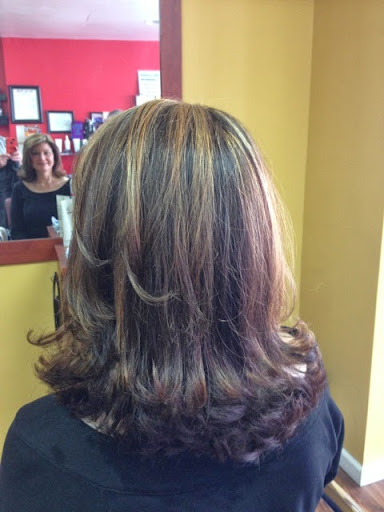 Hair Salon «Hair Hut Studio Salon», reviews and photos, 295 Saw Mill River Rd # A, Yonkers, NY 10701, USA