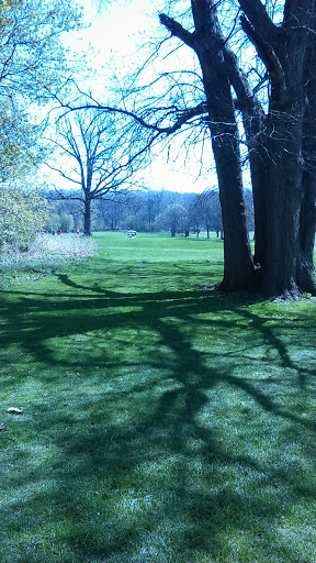Golf Course «Edgebrook Golf Course», reviews and photos, 6100 N Central Ave, Chicago, IL 60646, USA