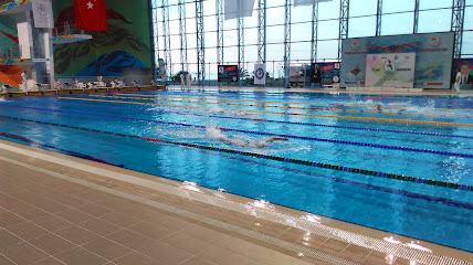 Mehmet Akif Ersoy Kapalı Yüzme Havuzu