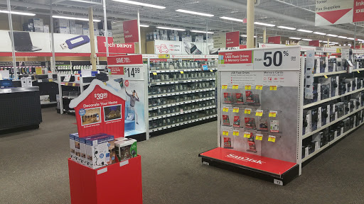 Office Supply Store «Office Depot», reviews and photos, 8331 W Golf Rd, Niles, IL 60714, USA