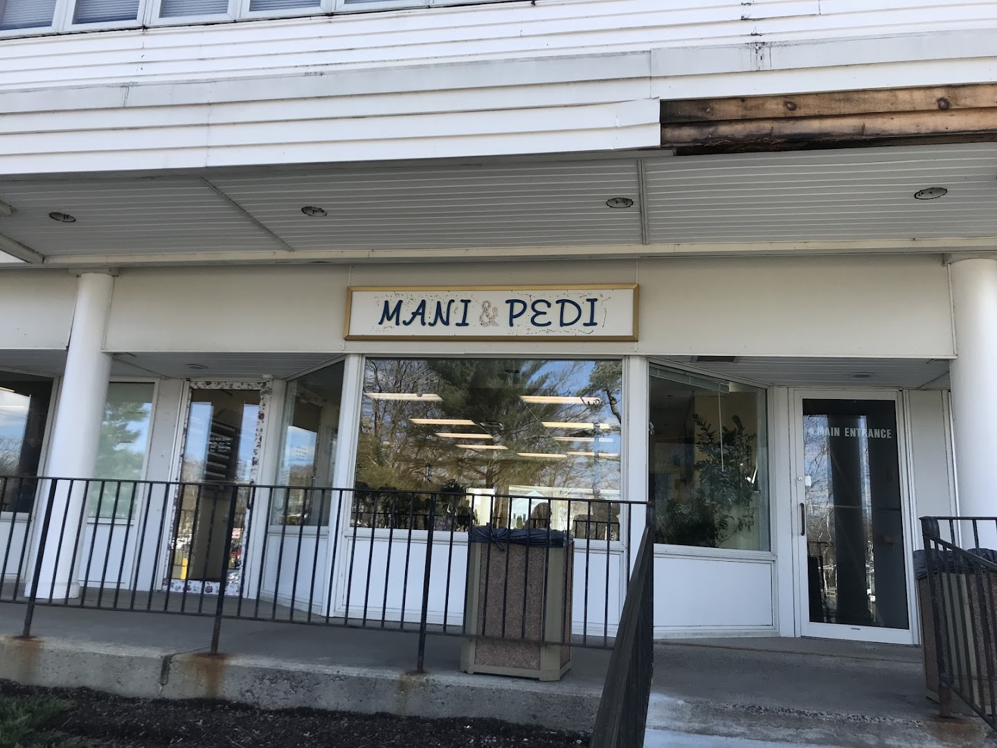 Mani and Pedi Nails Salon and Spa