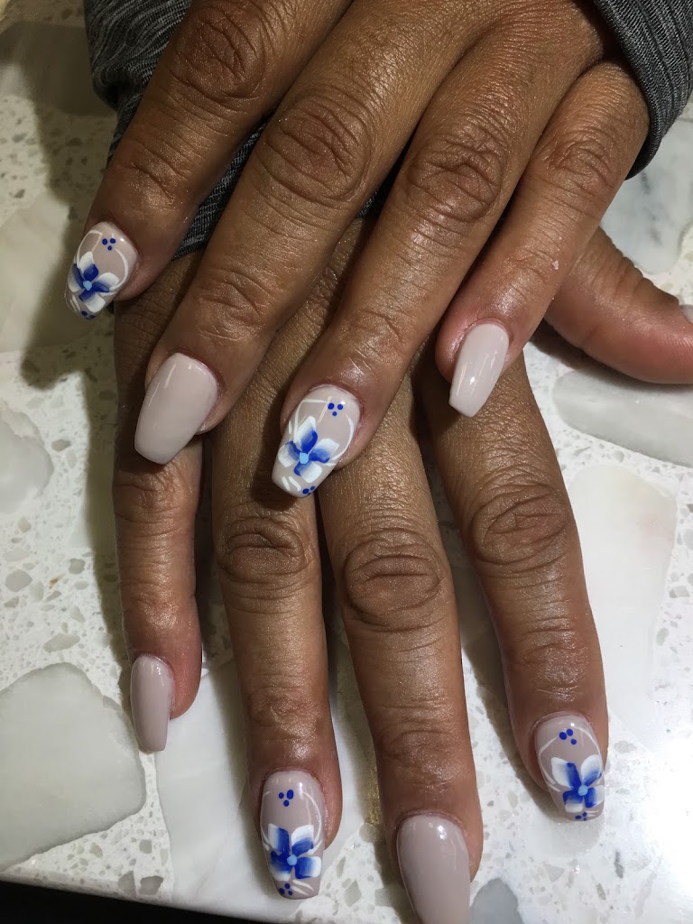 Diva Nails 19311