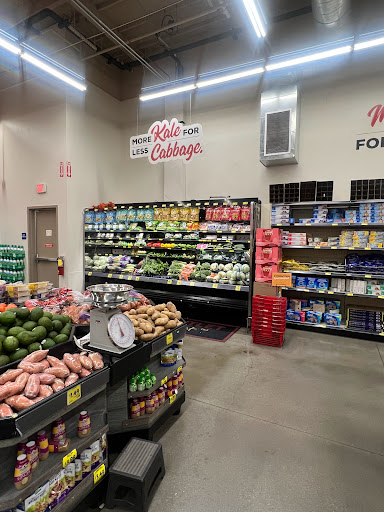 Grocery Store «Grocery Outlet Bargain Market», reviews and photos, 1340 E 7th St, Long Beach, CA 90813, USA