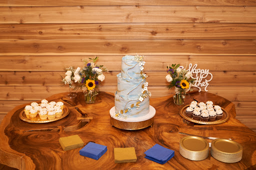 Wedding Bakery «Tip Top Cake Shop», reviews and photos, 601 Williams Ave, Easley, SC 29640, USA