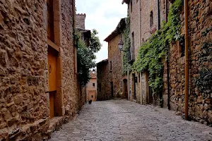 Peratallada image