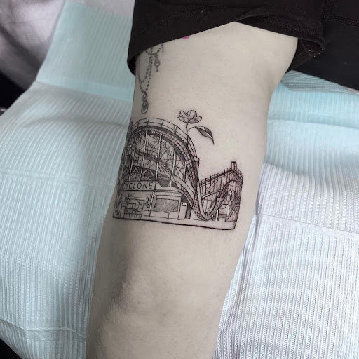 Explore belly button tattoo ideas, creative tattoo ideas in Kissimmee, available at Fallen Sparrow Tattoo Co