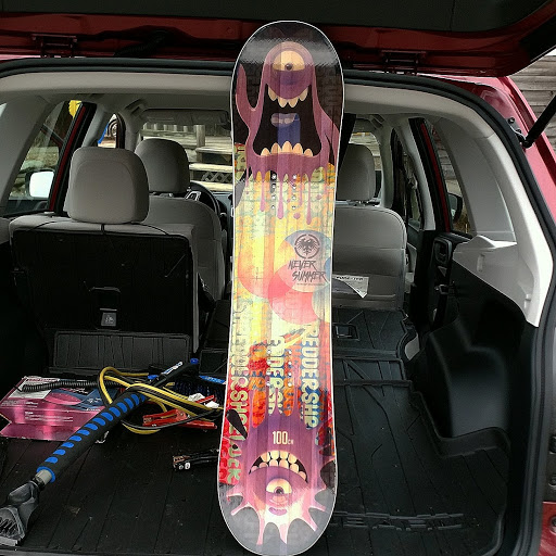 Snowboard Shop «No School Snowboard Shop», reviews and photos, 123 Old 108 Loop, Jeffersonville, VT 05464, USA