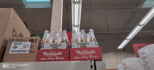 Shopping Mall «Bell Shopping Center», reviews and photos, 5029 E Florence Ave, Bell, CA 90201, USA