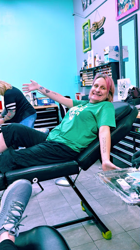 Tattoo Shop «Ink Pit Tattoo», reviews and photos, 5201 N Beach St #117, Fort Worth, TX 76137, USA