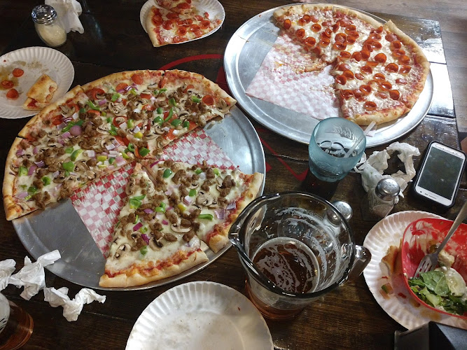#9 best pizza place in Redding - Fratelli's Pizza Parlor