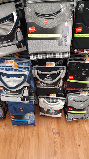 Department Store «Walmart Supercenter», reviews and photos, 100 N Main St, Manville, NJ 08835, USA