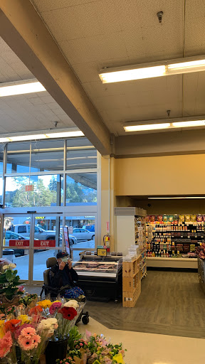 Grocery Store «Safeway», reviews and photos, 401 E Columbia River Hwy, Clatskanie, OR 97016, USA