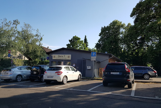 Kommentare und Rezensionen über Bülach, Bahnhof