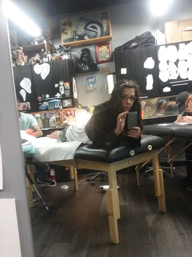 Tattoo Shop «5 Point Studios», reviews and photos, 1800 NW 86th St, Clive, IA 50325, USA