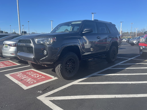 Car Dealer «Serra Toyota of Decatur», reviews and photos, 309 Beltline Pl SW, Decatur, AL 35603, USA