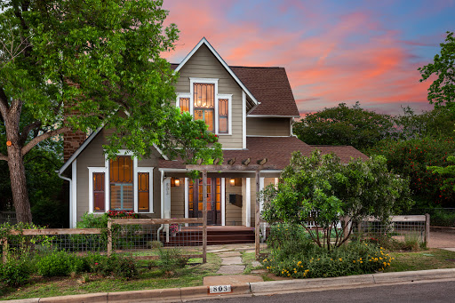 Homesville Realty Group :: Compass Austin