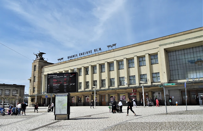 Hradec Králové hlavní nádraží - Kurýrní služba