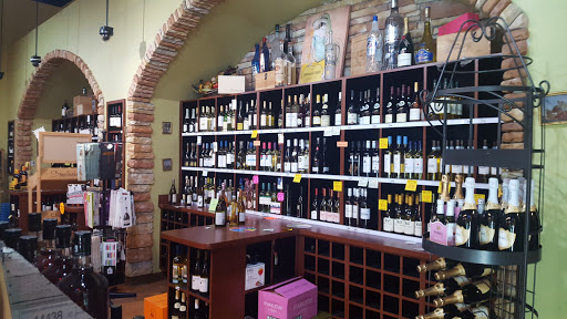 Liquor Store «Sunnys Wine & Liquor», reviews and photos, 350 S Spring Garden Ave H, DeLand, FL 32720, USA