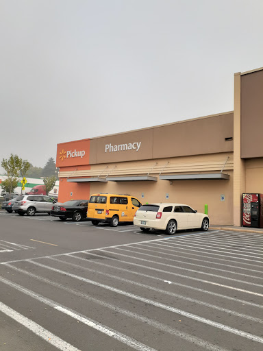 Supermarket «Walmart Neighborhood Market», reviews and photos, 15600 SE McLoughlin Blvd, Milwaukie, OR 97267, USA