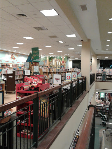 Book Store «Barnes & Noble», reviews and photos, 11 W Hillsdale Blvd, San Mateo, CA 94403, USA