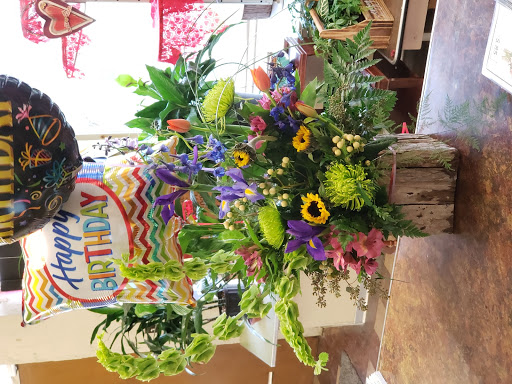 Florist «Kern Park Flower Shoppe», reviews and photos, 6713 SE Holgate Blvd, Portland, OR 97206, USA