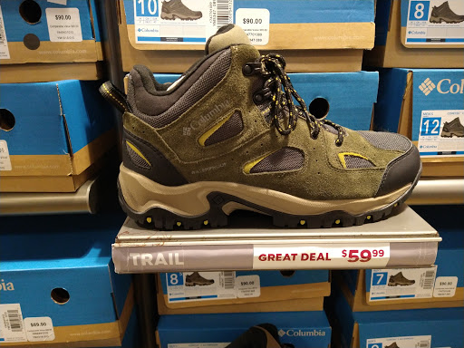 Sportswear Store «Columbia Sportswear Outlet Store at Premium Outlets in Orlando», reviews and photos, 4971 International Dr, Orlando, FL 32819, USA