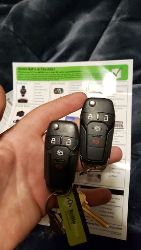 Car Battery Store «Batteries Plus Bulbs», reviews and photos, 3045 Lancaster Dr NE, Salem, OR 97305, USA