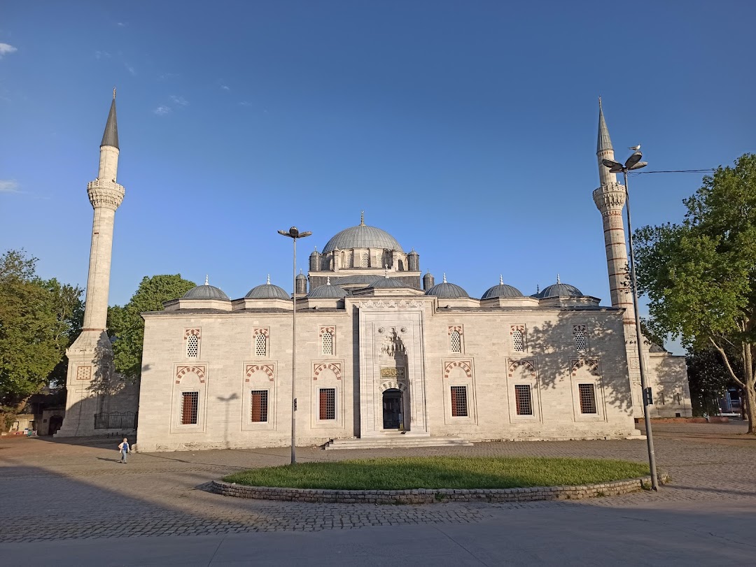베야지드 모스크