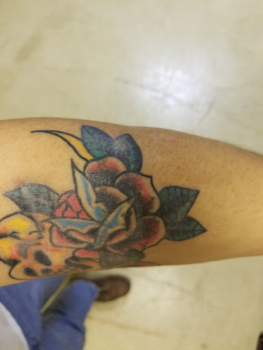 Tattoo Shop «Sinners & Saints Tattoo», reviews and photos, 252 S Highland Ave, Pittsburgh, PA 15206, USA