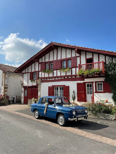 Agence de location de voitures Vintage Vadrouille Saint-Pée-sur-Nivelle