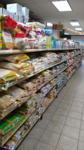 Grocery Store «Royal Indian Grocery», reviews and photos, 560 New Park Ave, West Hartford, CT 06110, USA