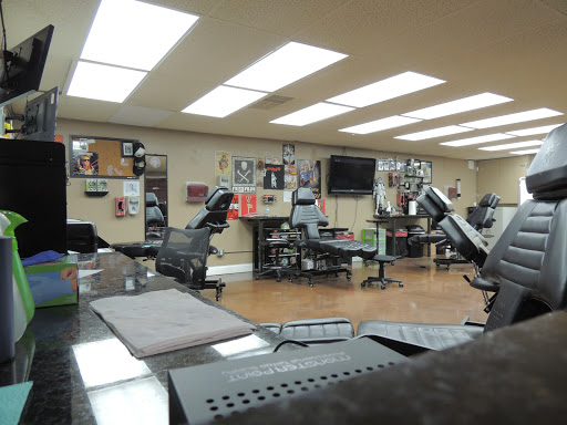 Tattoo Shop «Gaslight Tattoo Company», reviews and photos, 509 Florida Ave S, Lakeland, FL 33801, USA