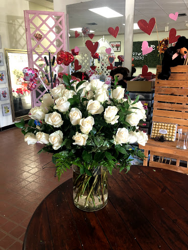Florist «F & S FLOWERS DESIGN LLC», reviews and photos, 1799 N State Rd 7, Margate, FL 33063, USA
