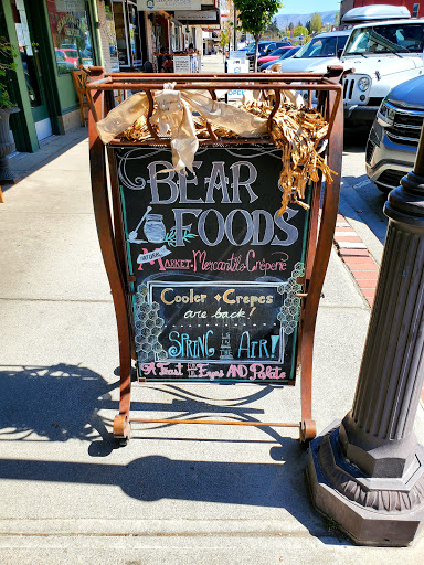 Grocery Store «Bear Foods Natural Market», reviews and photos, 125 E Woodin Ave, Chelan, WA 98816, USA