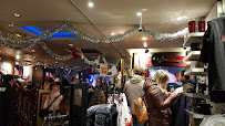 Atmosphère du Restaurant américain Hard Rock Cafe à Paris - n°18