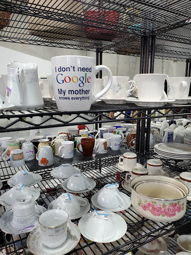 Furniture Store «101 & Ludlow Goodwill Redesign Store & Donation Center», reviews and photos, 8679 W Ludlow Dr Suite 5, Peoria, AZ 85381, USA