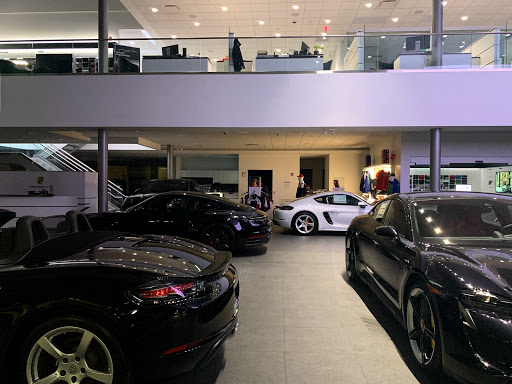 Porsche Dealer «Porsche Exchange», reviews and photos, 2300 Skokie Valley Rd, Highland Park, IL 60035, USA