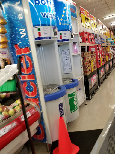 Grocery Store «Save-A-Lot», reviews and photos, 1117 E Commercial St, Springfield, MO 65803, USA