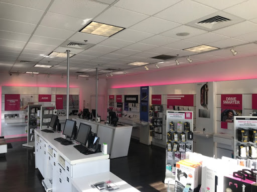 Cell Phone Store «T-Mobile», reviews and photos, 421 Pioneer Ave Suite A, Woodland, CA 95776, USA