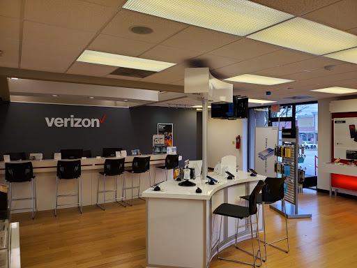 Cell Phone Store «Verizon Authorized Retailer, TCC», reviews and photos, 2190 Southport Rd #13, Spartanburg, SC 29302, USA
