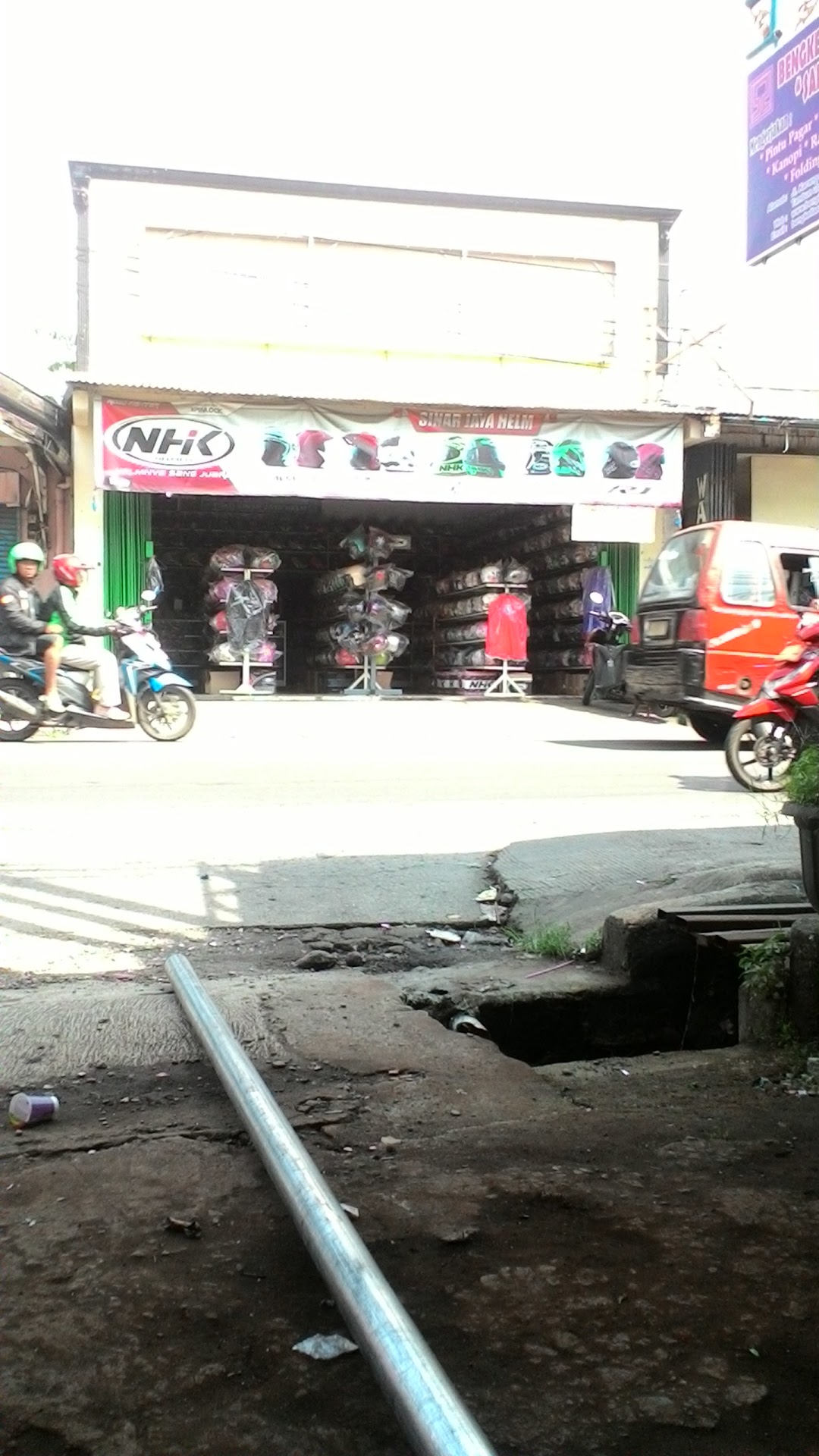 Toko Helm Sinar Jaya