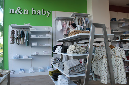 Stores to buy benetton children's clothing Cancun