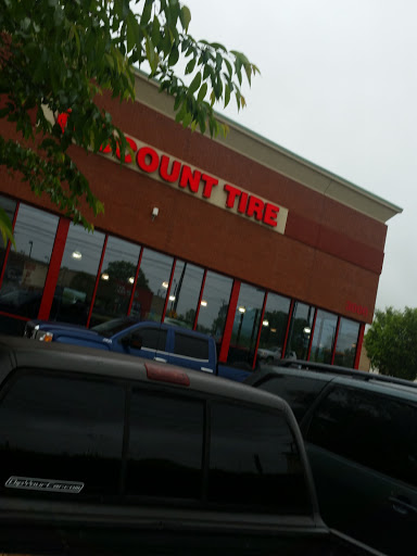 Tire Shop «Discount Tire Store - Spring Hill, TN», reviews and photos, 3000 Belshire Village Dr, Spring Hill, TN 37174, USA