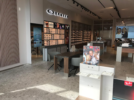 Eye Care Center «LensCrafters», reviews and photos, 19329 Mack Ave, Grosse Pointe Woods, MI 48236, USA